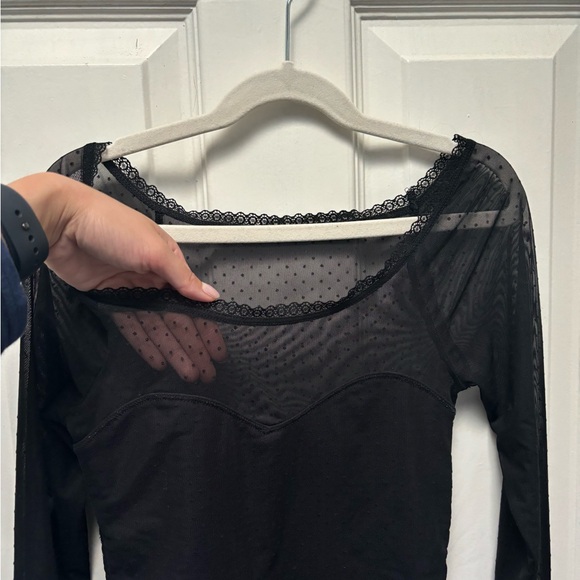 Abercrombie & Fitch Bodysuit with Lace Sweetheart Neckline - Size XS - Picture 3 of 5